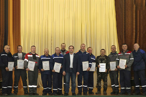 Механизаторы приняли участие в конкурсе на лучшего пахаря!